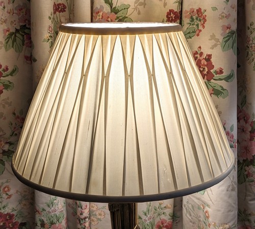 Laura ashley fenn inch - ashley,